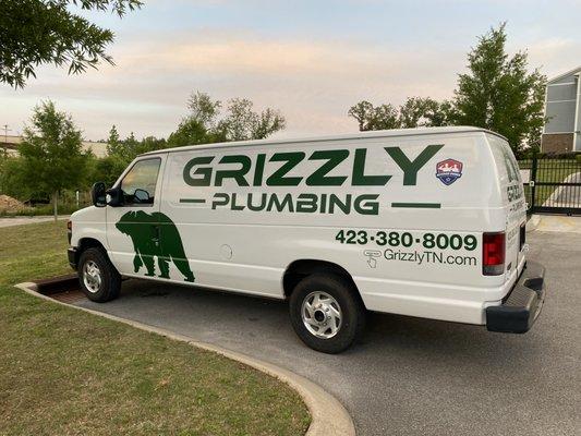 Grizzly Plumbing service van